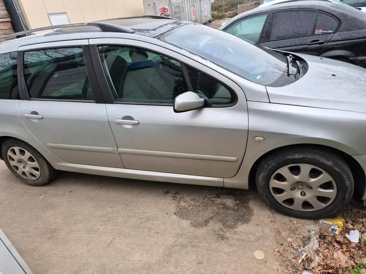 Gebraucht Peugeot 307 85 PS (62 kW) 2004 Grau Kombi