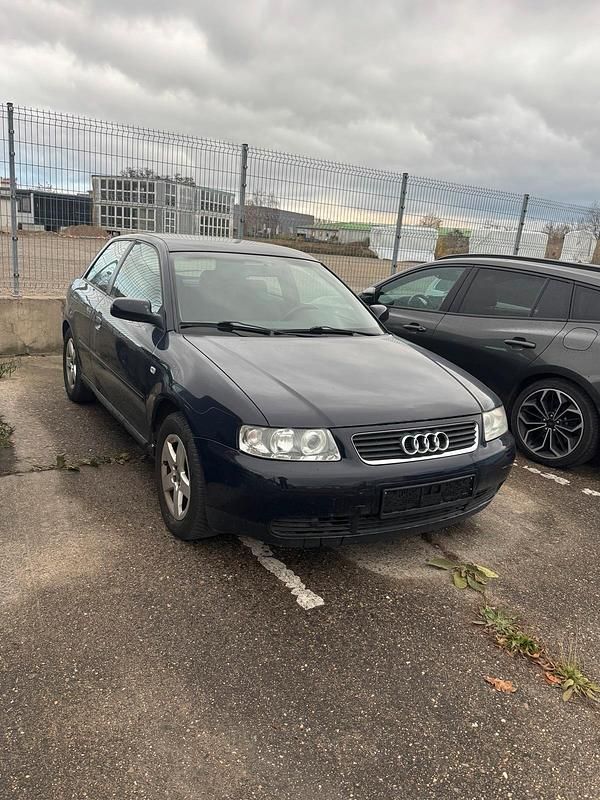 Blau Gebraucht 2000 Audi A3 Kleinwagen | 400 € (Superpreis) - Bild 1/4