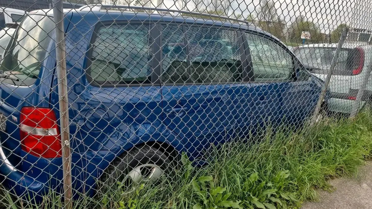 Gebraucht VW Touran 130 PS (95 kW) 2005 Blau Van / Kleinbus
