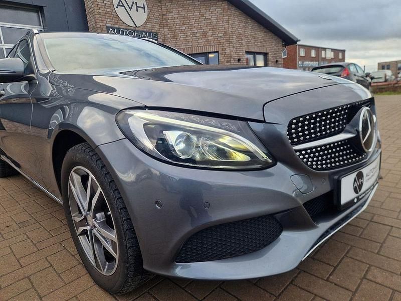 Gebraucht Mercedes C250 204 PS (150 kW) 2016 Grau Kombi