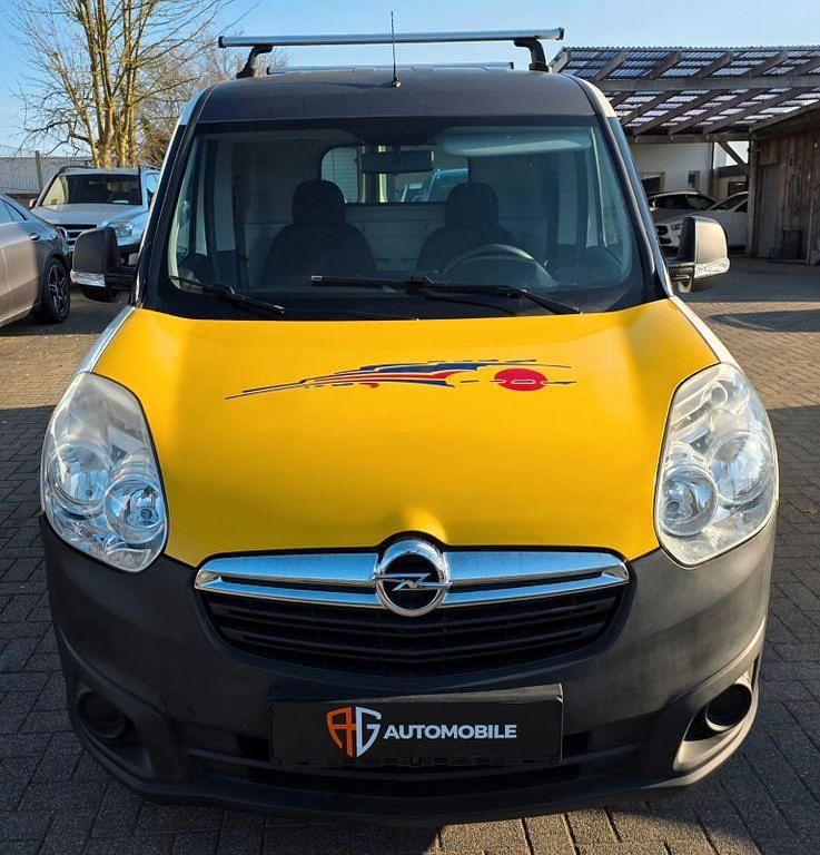Gebraucht Opel Combo 105 PS (77 kW) 2015 Weiß Van / Kleinbus