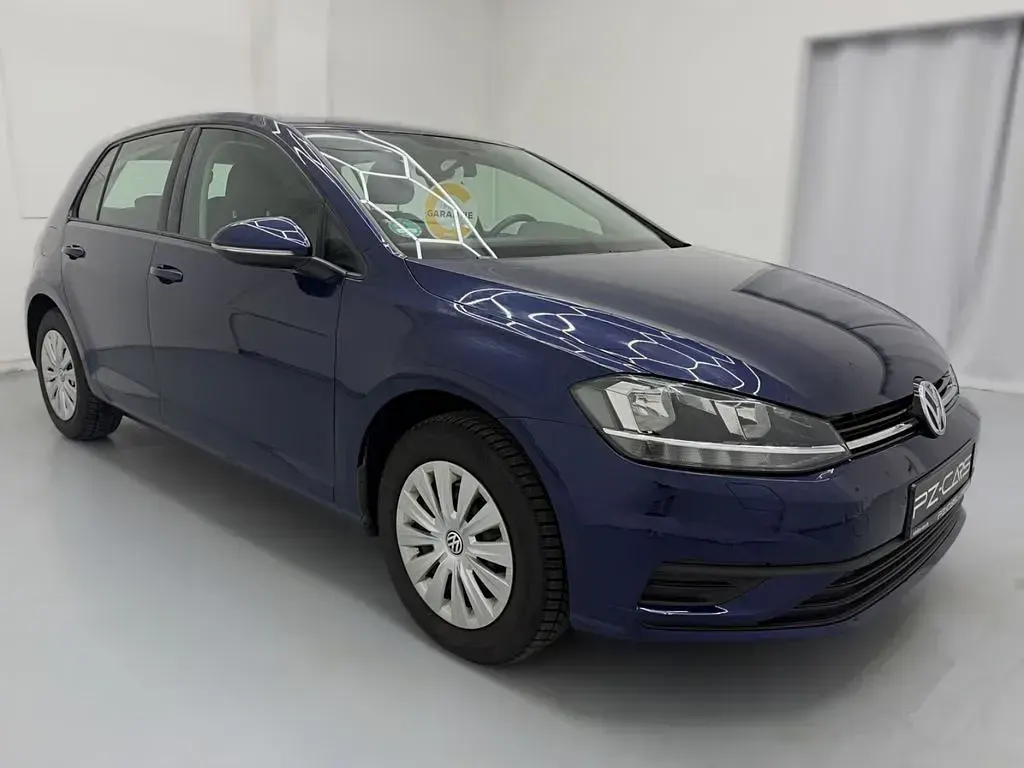 Gebraucht VW Golf VII 86 PS (63 kW) 2018 Blau Limousine