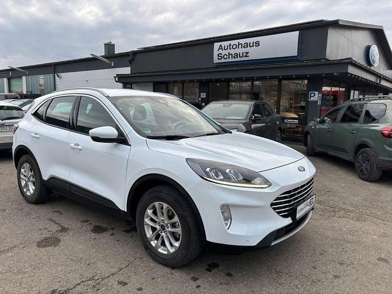 Weiß Gebraucht 2022 Ford Kuga Titanium SUV | 20.500 € (Superpreis) - Bild 1/4