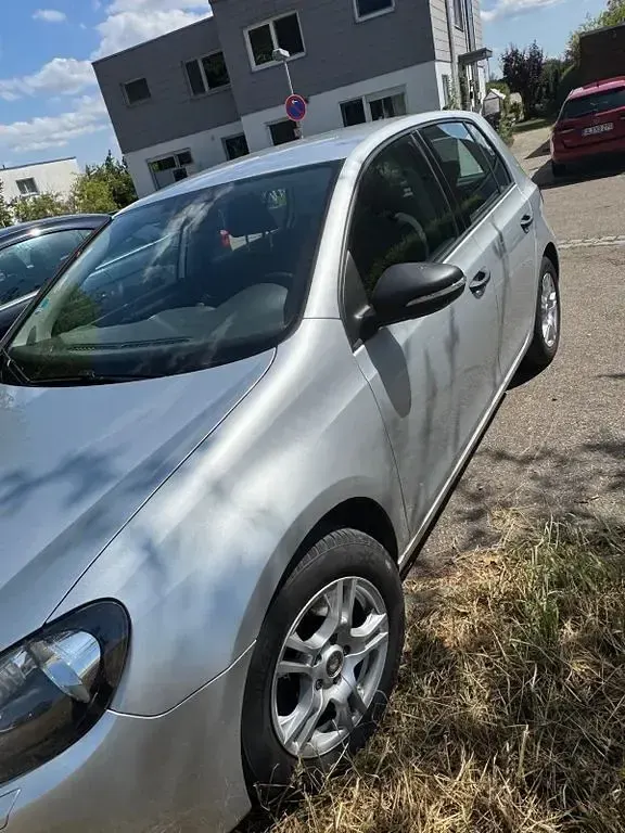 Gebraucht VW Golf VI Comfortline 105 PS (77 kW) 2010 Silber Limousine