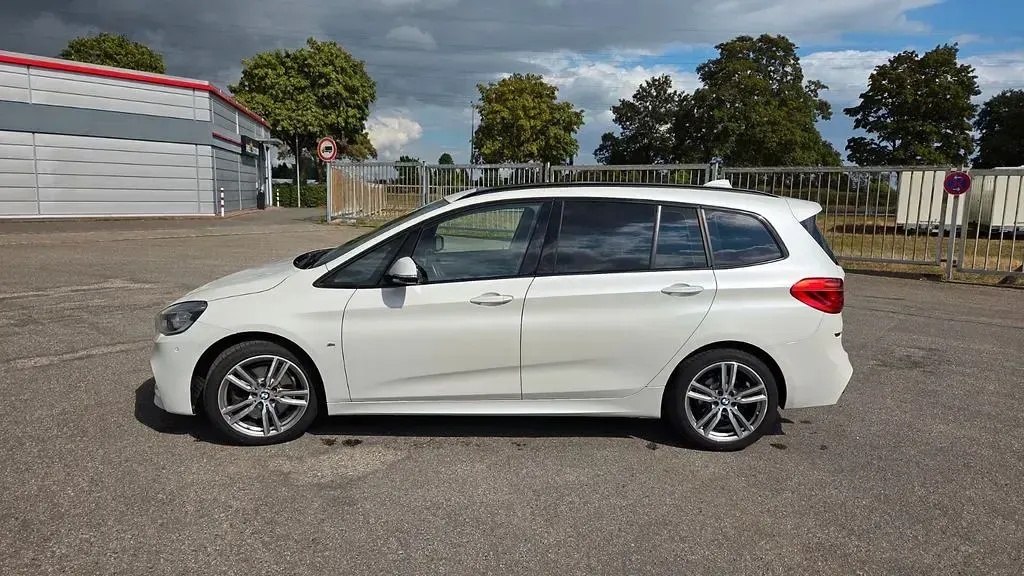 Gebraucht BMW 220 Gran Tourer M Sport 190 PS (139 kW) 2015 Weiß Van / Kleinbus