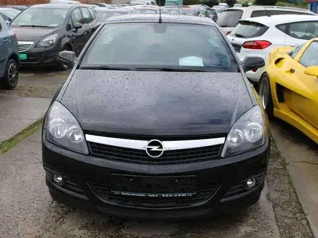 Gebraucht Opel Astra Cabriolet Cosmo 170 PS (125 kW) 2007 Saphirschwarz mi2 Cabrio