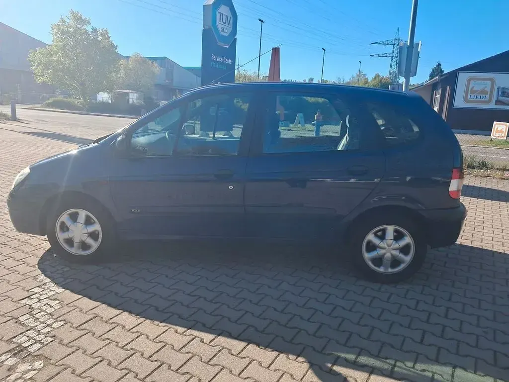 Gebraucht Renault Scénic Expression 107 PS (78 kW) 2001 Blau Van / Kleinbus