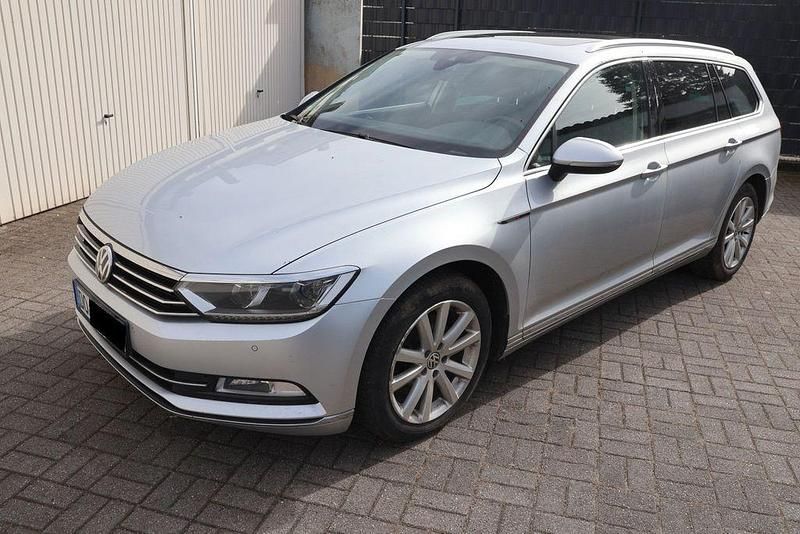 Gebraucht VW Passat Highline 190 PS (139 kW) 2018 Silber Kombi