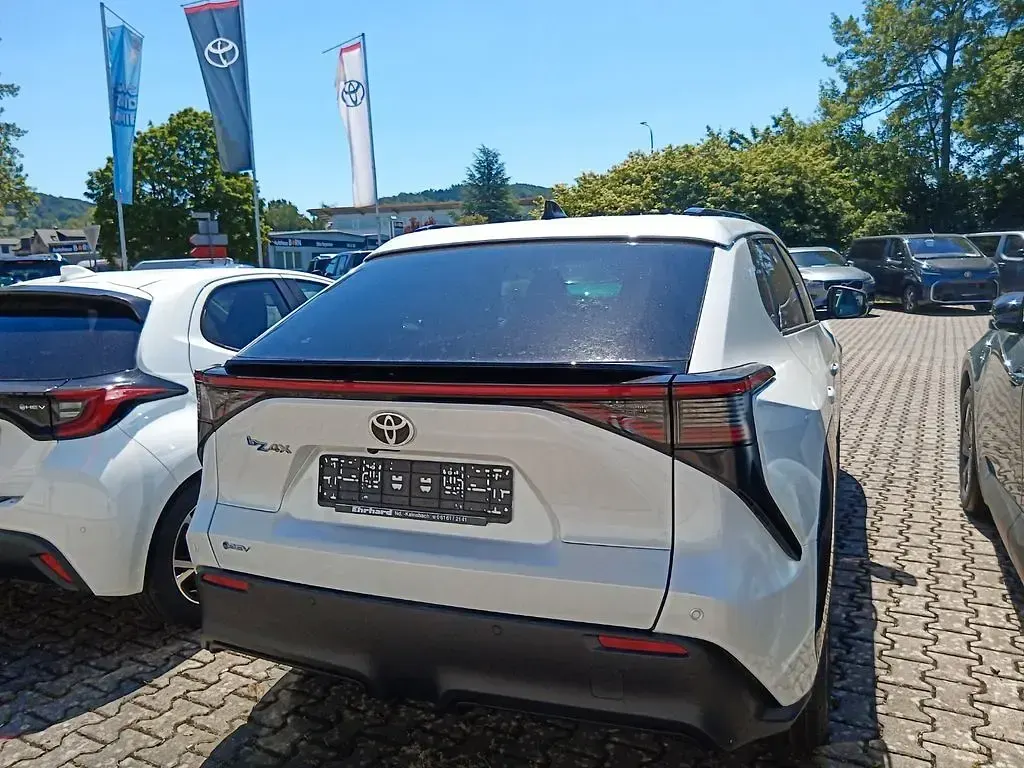 Neu Toyota bZ4X 164 kW (224 PS) 2026 Weiß SUV
