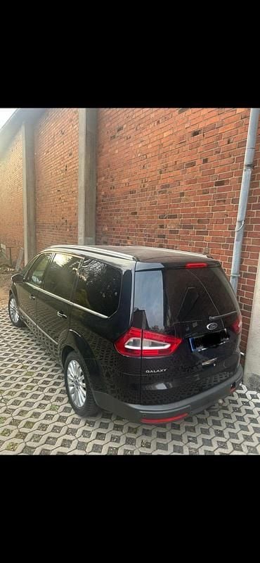 Gebraucht Ford Galaxy 140 PS (102 kW) 2011 Schwarz Van / Kleinbus