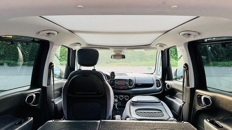 Grün Gebraucht 2014 Fiat 500L Living Van / Kleinbus | 7.900 € (Teuer) - Bild 1/4