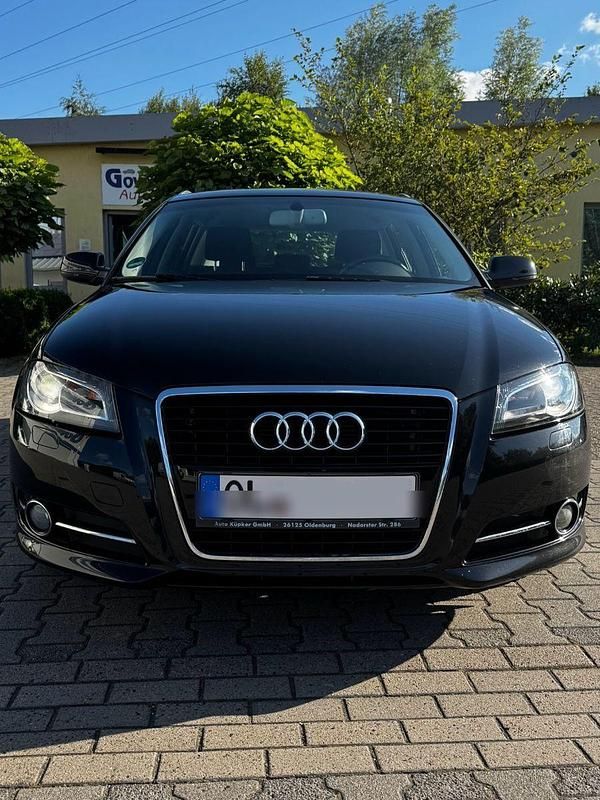 Schwarz Gebraucht 2012 Audi A3 Sportback Kleinwagen | 9.000 € (Fairer Preis) - Bild 1/4
