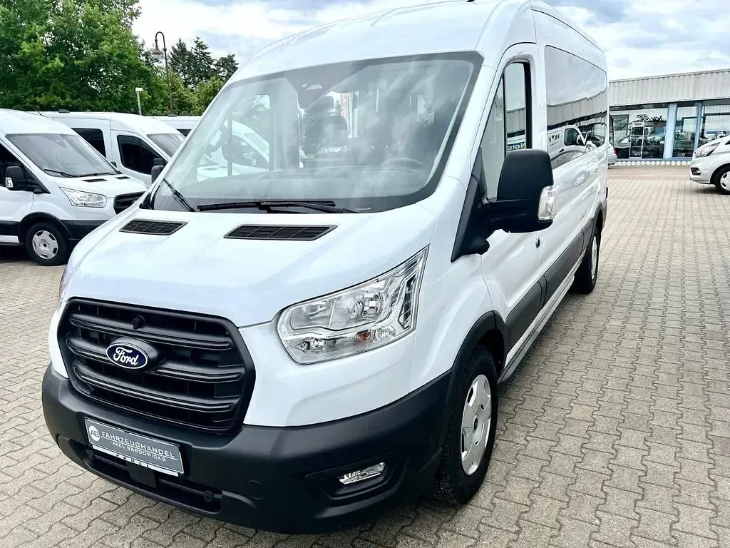 Gebraucht Ford Transit Trend 150 PS (110 kW) 2025 Weiß Kombi