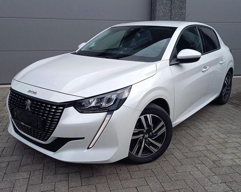 Weiß Gebraucht 2021 Peugeot 208 Allure Kleinwagen | 15.730 € (Etwas zu teuer) - Bild 1/4