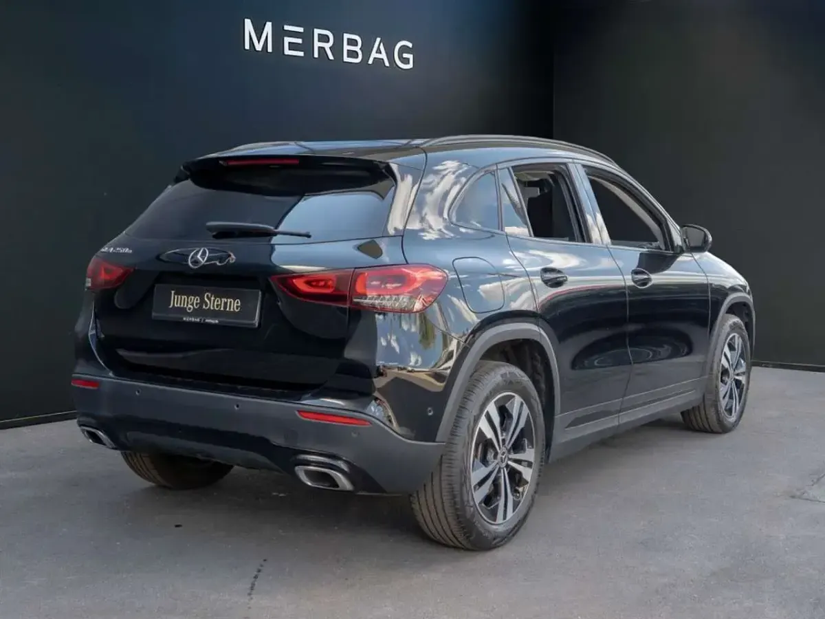 Gebraucht Mercedes GLA250 Night 160 PS (117 kW) 2021 Schwarz SUV