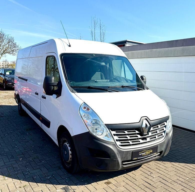 Second-hand Renault Master 131 CP (96 kW) 2019 Alb Berlinǎ