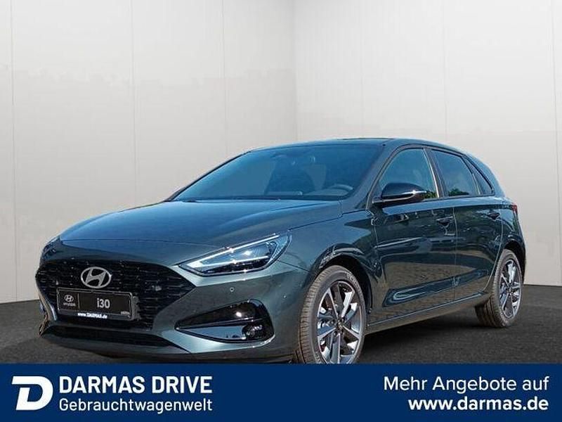 Grün Gebraucht 2024 Hyundai i30 Advantage Limousine | 20.990 € (Fairer Preis) - Bild 1/3