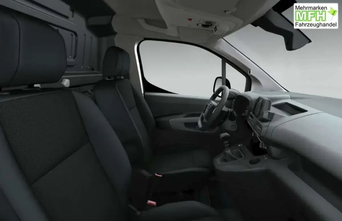 Neu Opel Combo 102 PS (75 kW) 2026 Kaolin weiß Van / Kleinbus