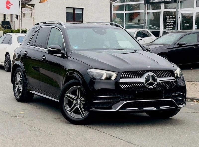 Schwarz Gebraucht 2019 Mercedes GLE300 AMG line SUV | 52.999 € (Fairer Preis) - Bild 1/4