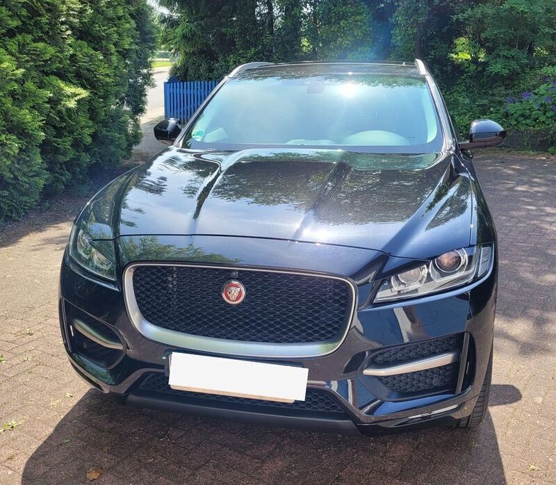 Schwarz Gebraucht 2016 Jaguar F-Pace R-Sport SUV | 24.500 € (Guter Preis) - Bild 1/4