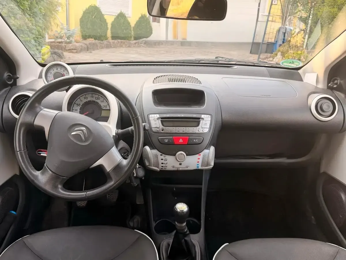 Gebraucht Citroën C1 68 PS (50 kW) 2013 Weiß Kleinwagen