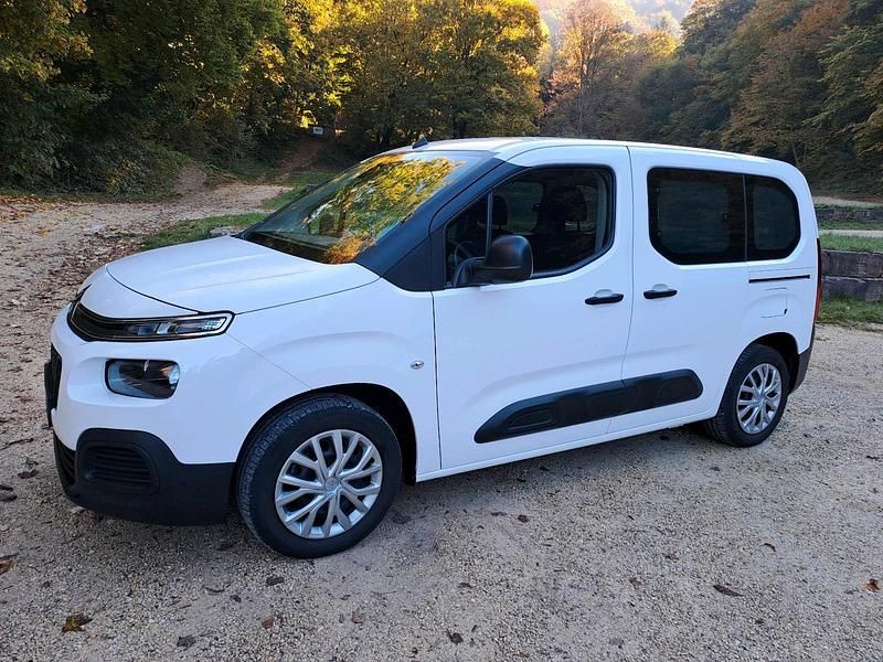 Weiß Gebraucht 2019 Citroën Berlingo Live Van / Kleinbus | 17.200 € (Fairer Preis) - Bild 1/4