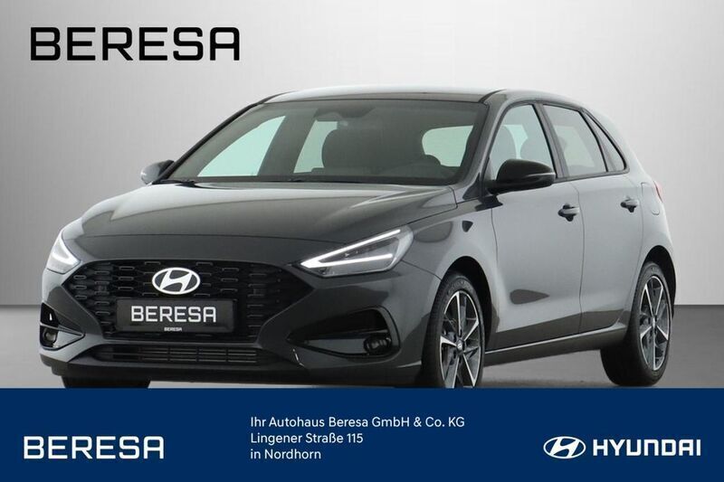 Grau Gebraucht 2025 Hyundai i30 Advantage Limousine | 23.480 € (Fairer Preis) - Bild 1/4