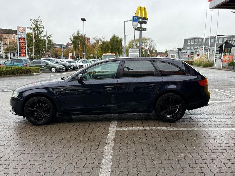 Gebraucht Audi A4 Attraction 190 PS (139 kW) 2010 Blau Kombi