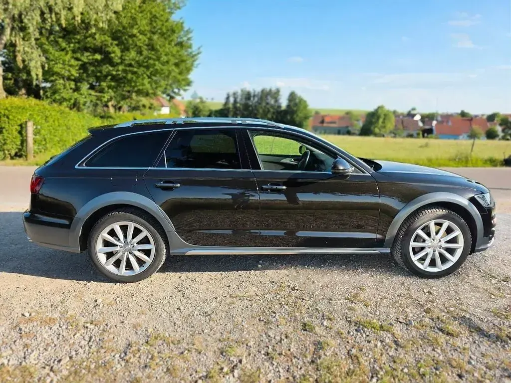 Gebraucht Audi A6 Allroad Ambiente 320 PS (235 kW) 2015 Braun Kombi