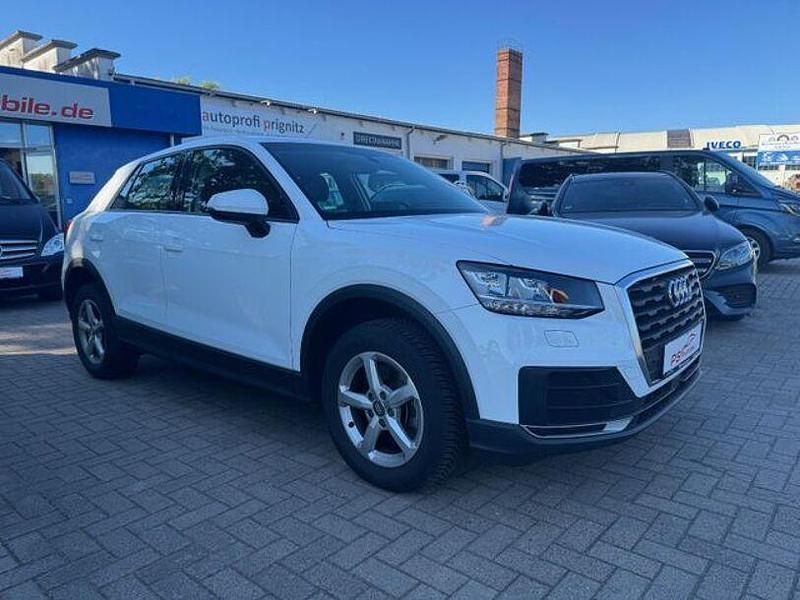Second-hand Audi Q2 Ambiente 150 CP (110 kW) 2017 Alb SUV