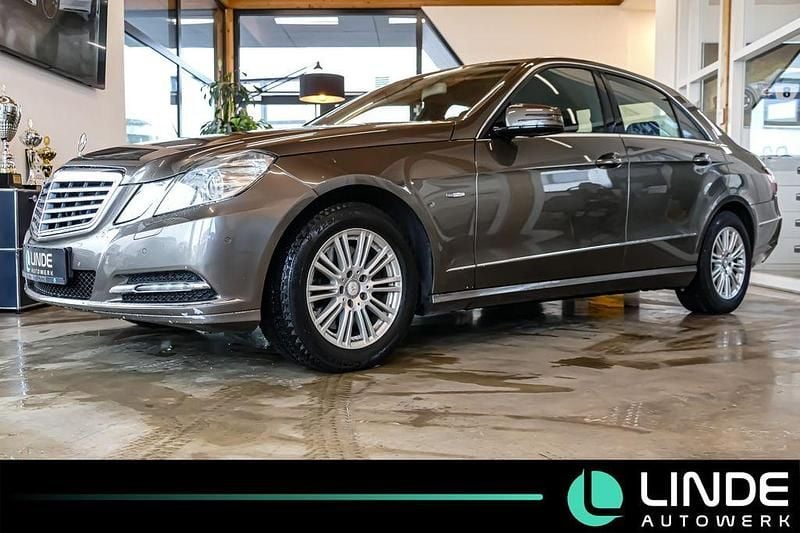 Gebraucht Mercedes E250 204 PS (150 kW) 2010 Grau Limousine