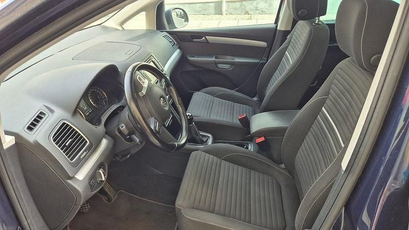 Gebraucht VW Sharan Cup 140 PS (102 kW) 2015 Blau Van / Kleinbus