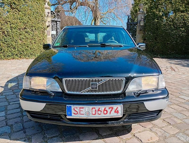 Gebraucht Volvo V70 126 PS (92 kW) 1998 Schwarz Kombi