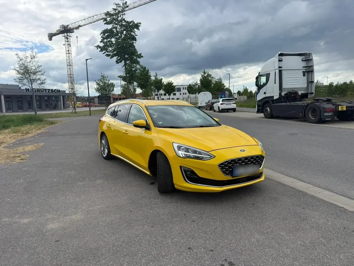 Käytetty Ford Focus Vignale 150 HP (110 kW) 2019 Keltainen Farmari