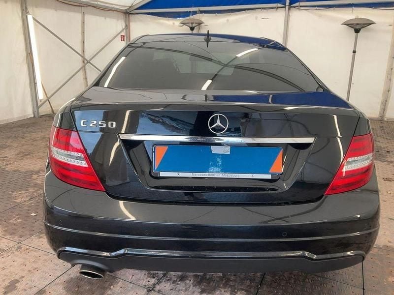 Gebraucht Mercedes C250 204 PS (150 kW) 2012 Schwarz Coupé
