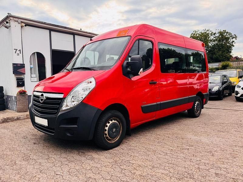 Gebraucht Opel Movano 145 PS (106 kW) 2018 Rot Van