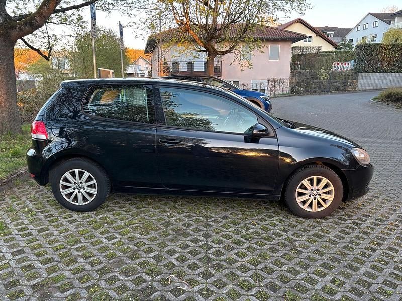 Gebraucht VW Golf VI 80 PS (58 kW) 2009 Schwarz Kleinwagen