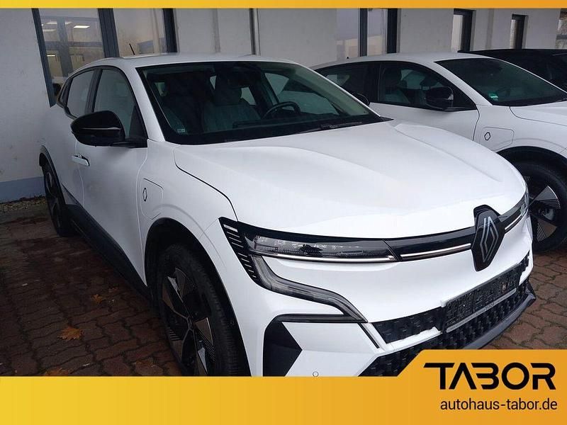 Gebraucht Renault Megane E-Tech Equilibre 160 kW (218 PS) 2022 Weiss Limousine