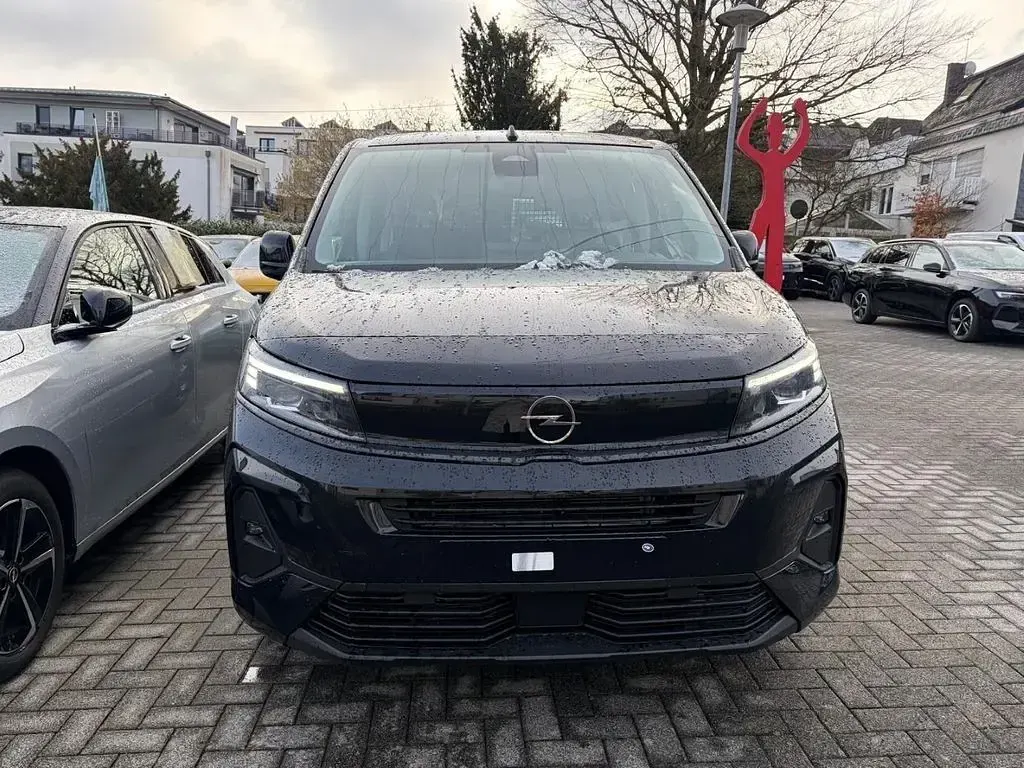 Neu Opel Combo 131 PS (96 kW) 2026 Schwarz Van / Kleinbus