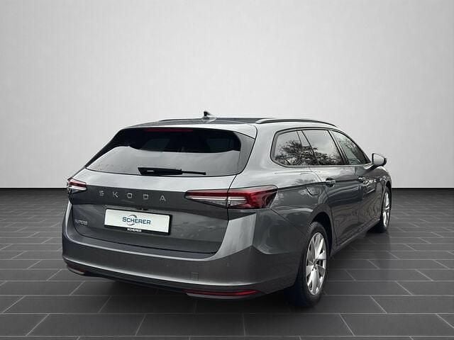 Gebraucht Skoda Superb Selection 150 PS (110 kW) 2024 Graphitegrau metallic Kombi