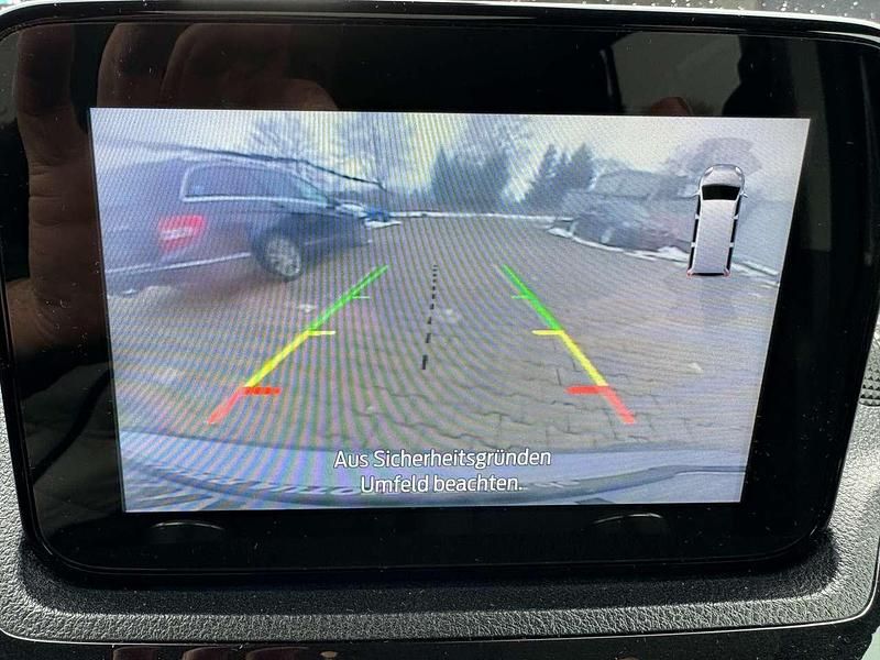 Gebraucht Ford Tourneo Connect Titanium 120 PS (88 kW) 2018 Grau Van / Kleinbus