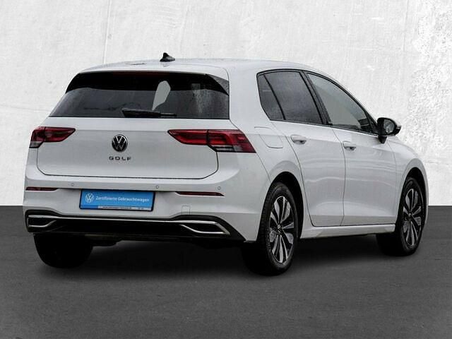 Gebraucht VW Golf VIII Move 150 PS (110 kW) 2024 Pure white Limousine