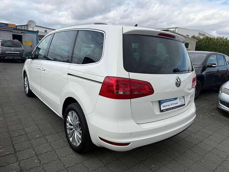 Gebraucht VW Sharan Style 140 PS (102 kW) 2012 Weiß Van / Kleinbus