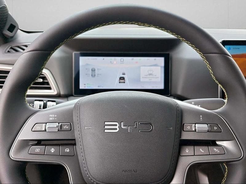 Neu BYD Atto 2 212 PS (155 kW) 2026 Skiing white SUV