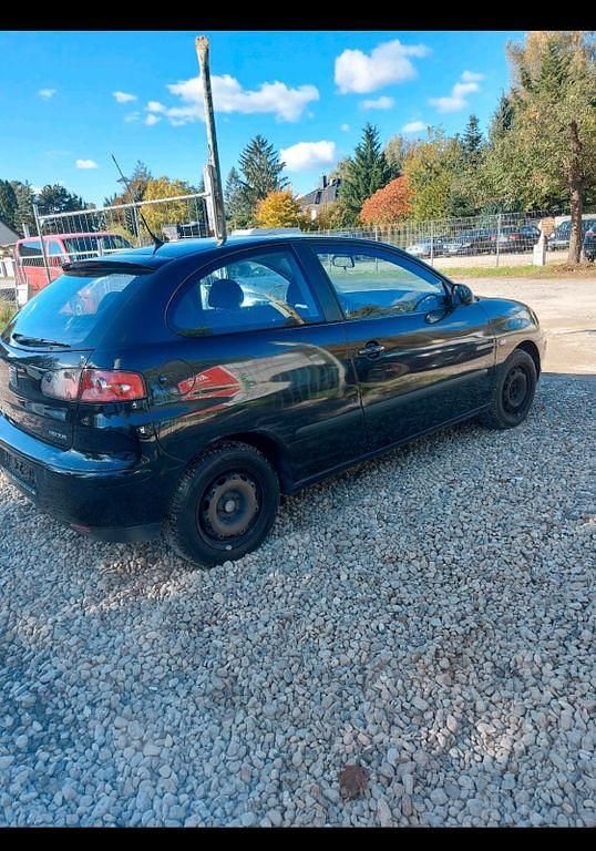 Gebraucht Seat Ibiza 75 PS (55 kW) 2005 Schwarz Kleinwagen