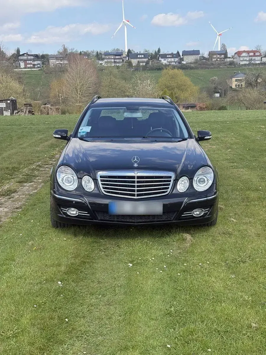 Gebraucht Mercedes E320 Avantgarde 224 PS (164 kW) 2008 Schwarz Kombi