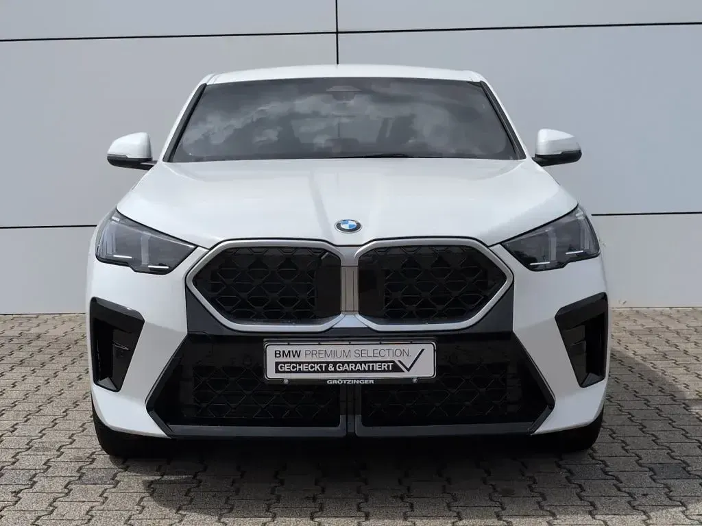 Gebraucht BMW X2 M Sport 170 PS (125 kW) 2025 Weiss SUV