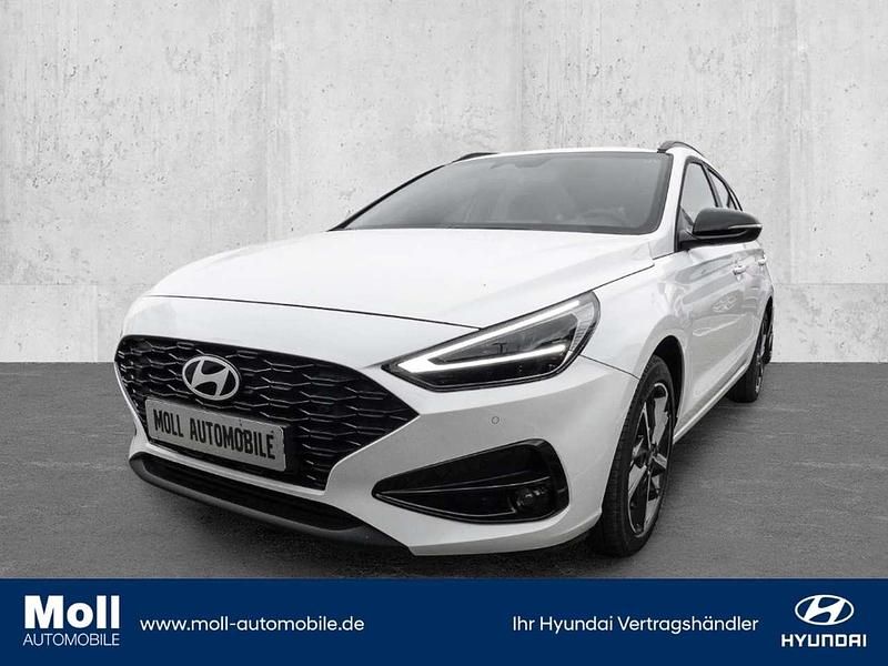 Atlas white / sol Gebraucht 2024 Hyundai i30 Advantage Kombi | 22.980 € (Superpreis) - Bild 1/4