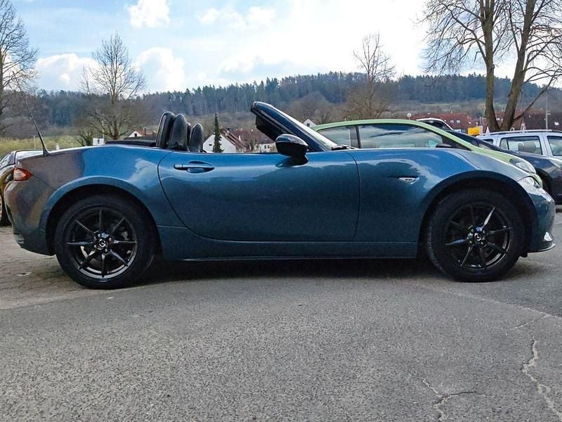 Gebraucht Mazda MX5 Exclusive-Line 131 PS (96 kW) 2016 Blau Cabrio
