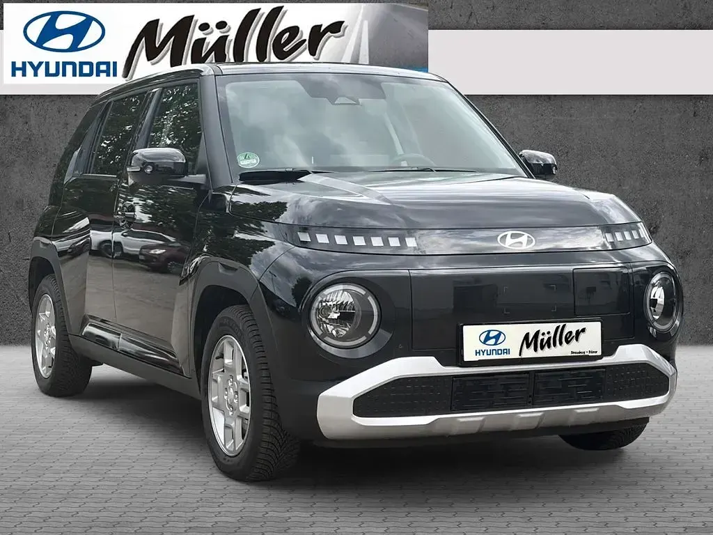 Gebraucht Hyundai Inster Trend 71 kW (97 PS) 2025 Abyss black Kleinwagen